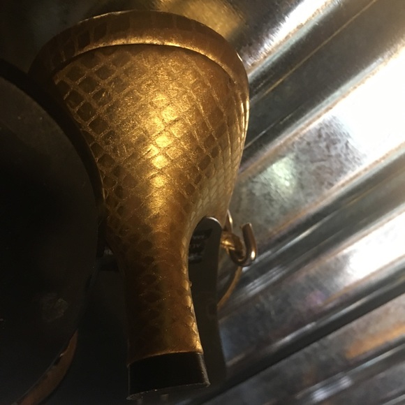 Chinese Laundry Heels - Picture 5 of 7